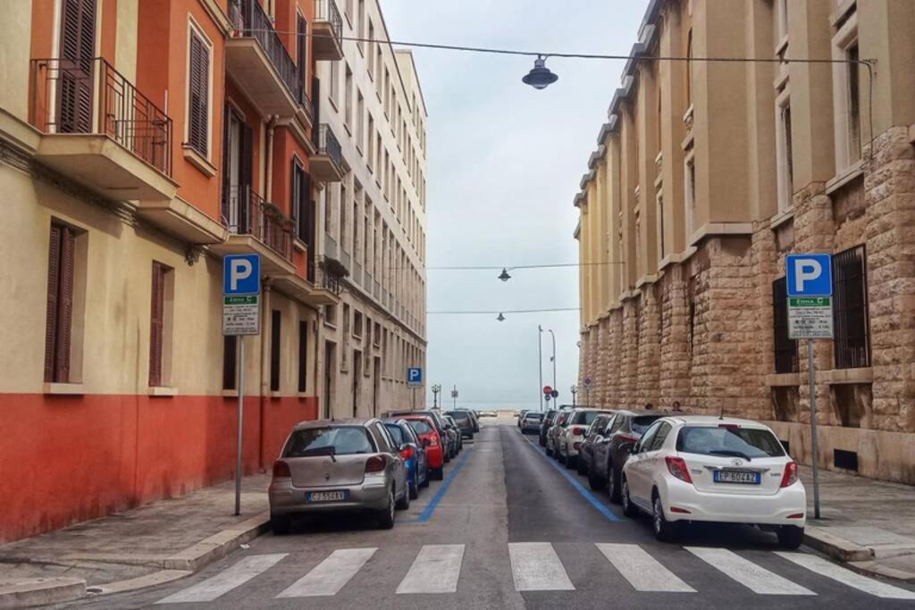 Behind The Sea - Appartamento Per Famiglie E Amici 巴里 外观 照片